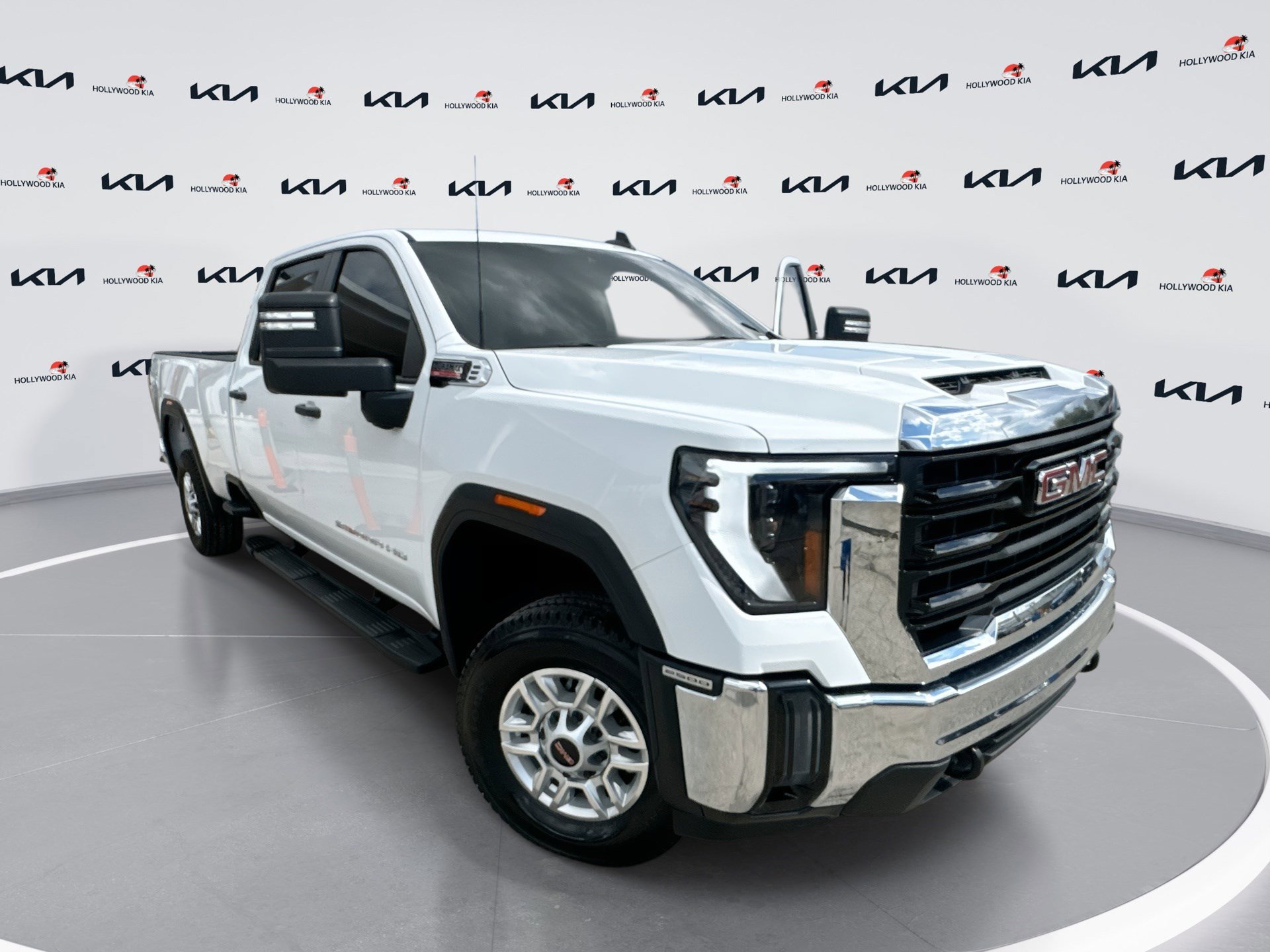 Used 2024 GMC Sierra 2500 Pro w/ Convenience Package