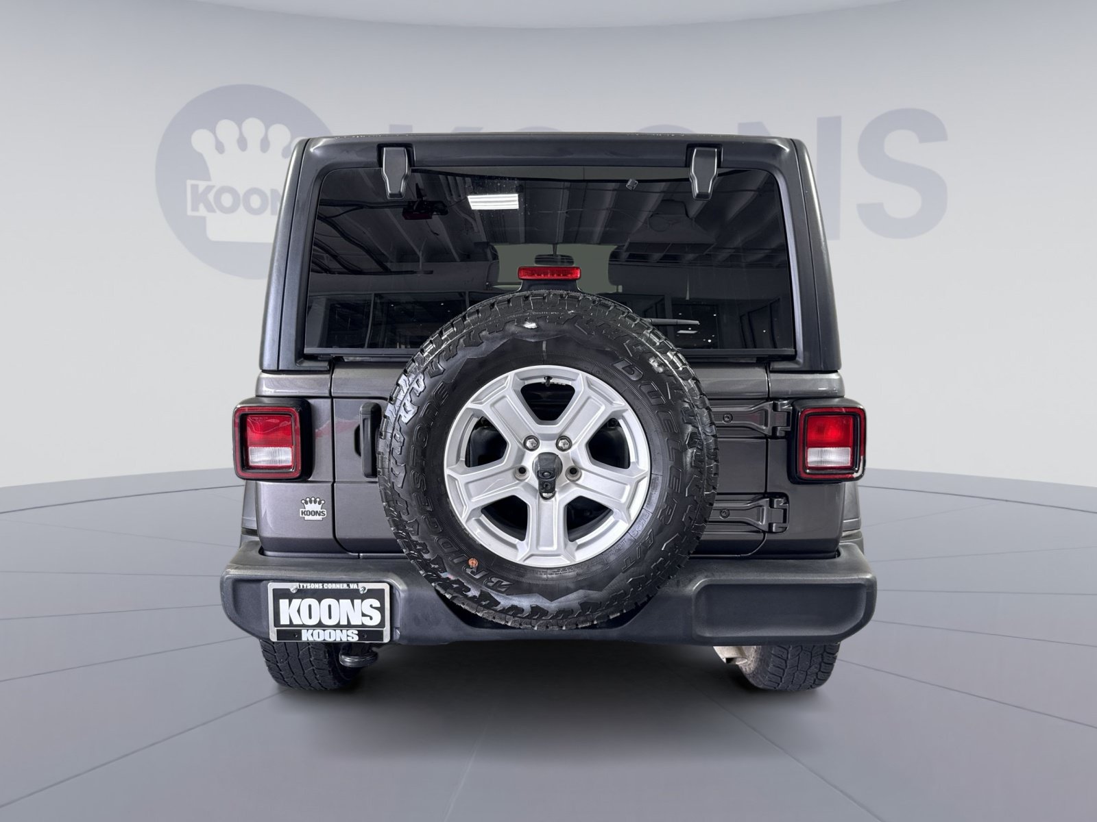 Used 2023 Jeep Wrangler Unlimited Sport AWD/4WD image 5