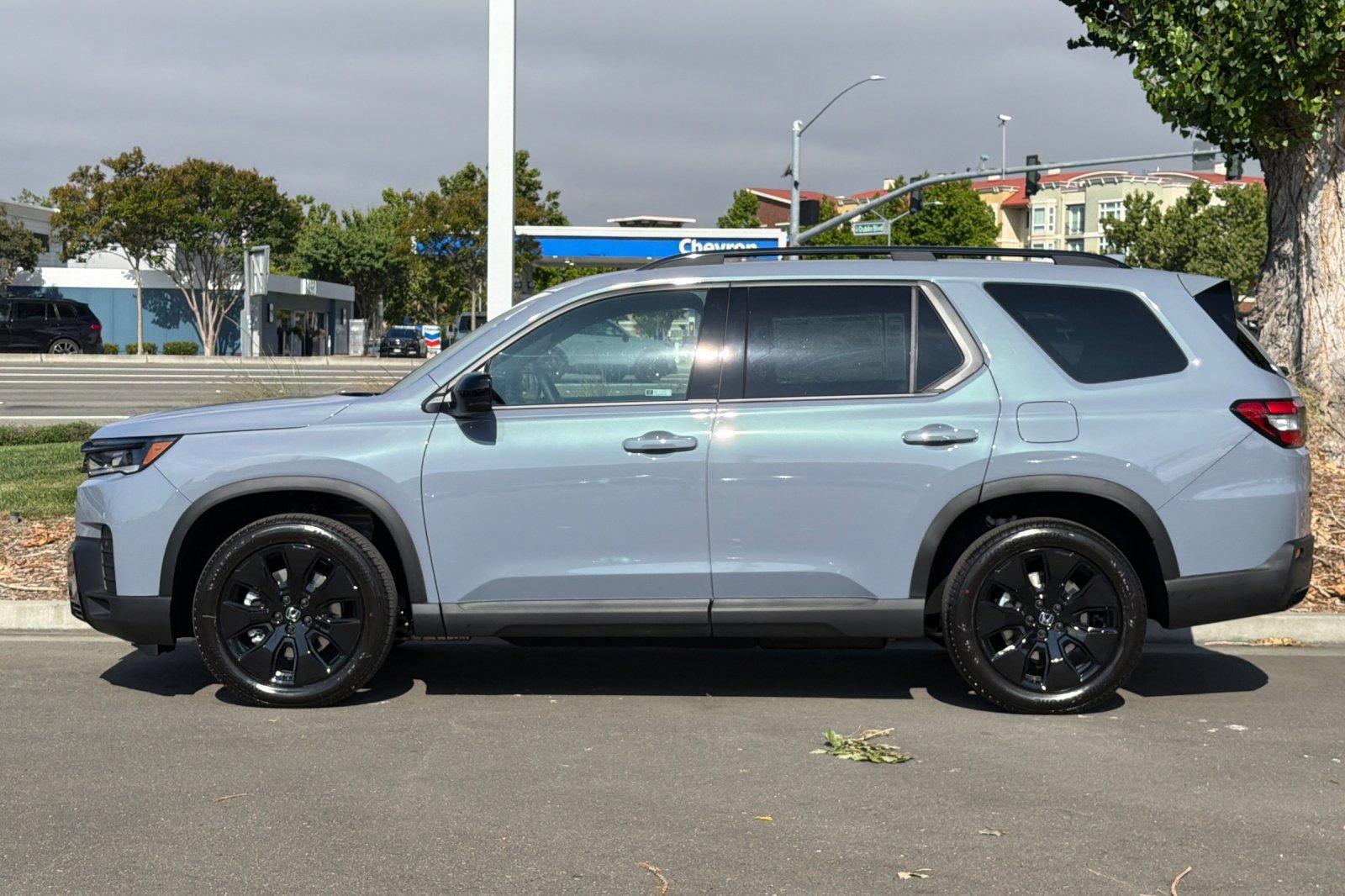 New 2026 Honda Pilot Black Edition image 7