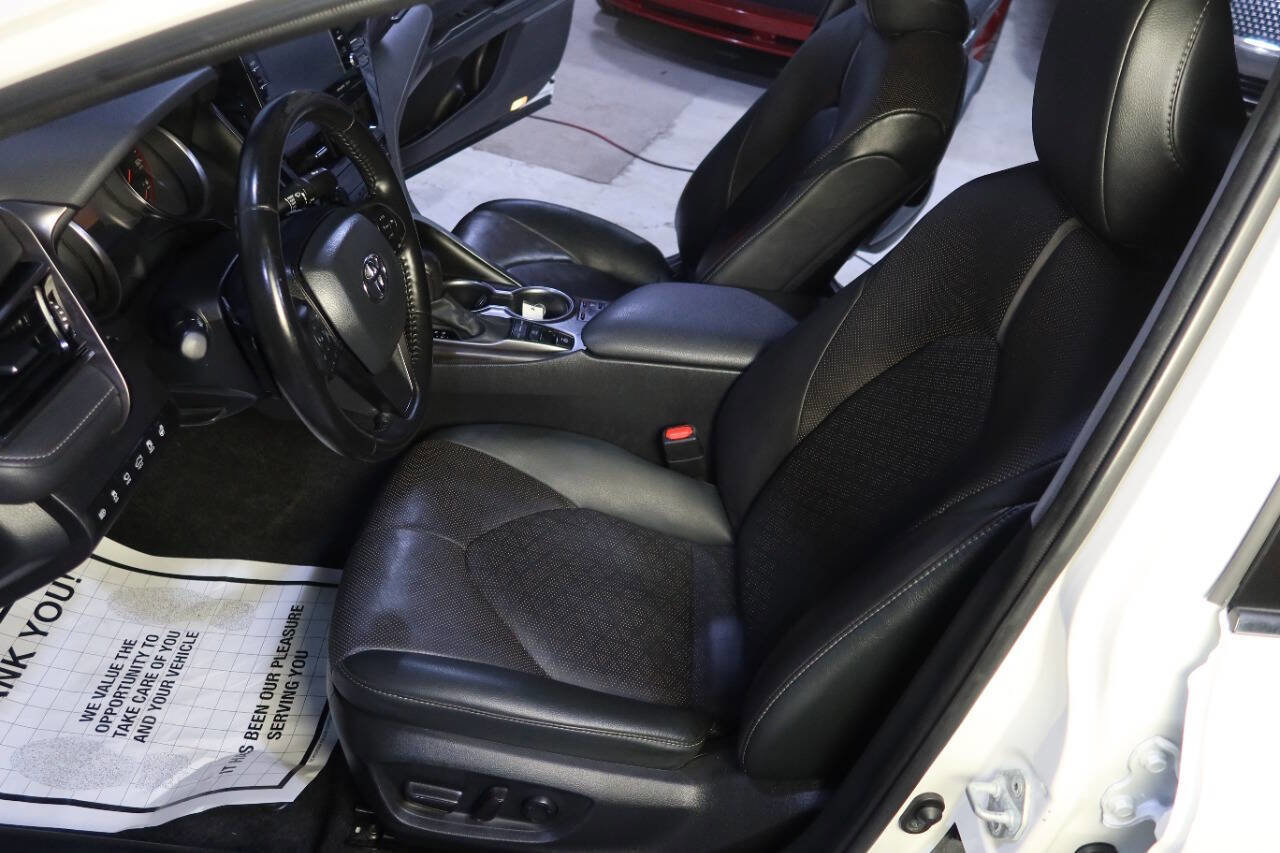 Used 2023 Toyota Camry XSE w/ Navigation Package image 19