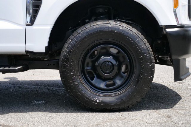 Used 2023 Ford F350 XL w/ 360-Degree Camera Package AWD/4WD image 33