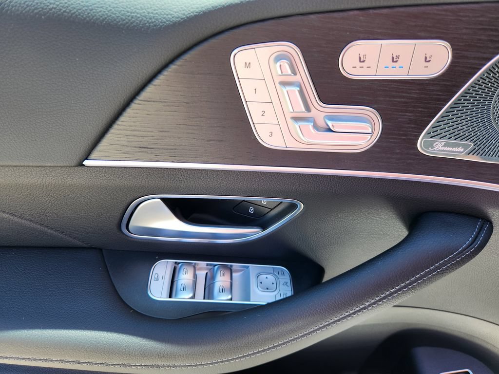 New 2026 Mercedes-Benz GLS 450 4MATIC image 17