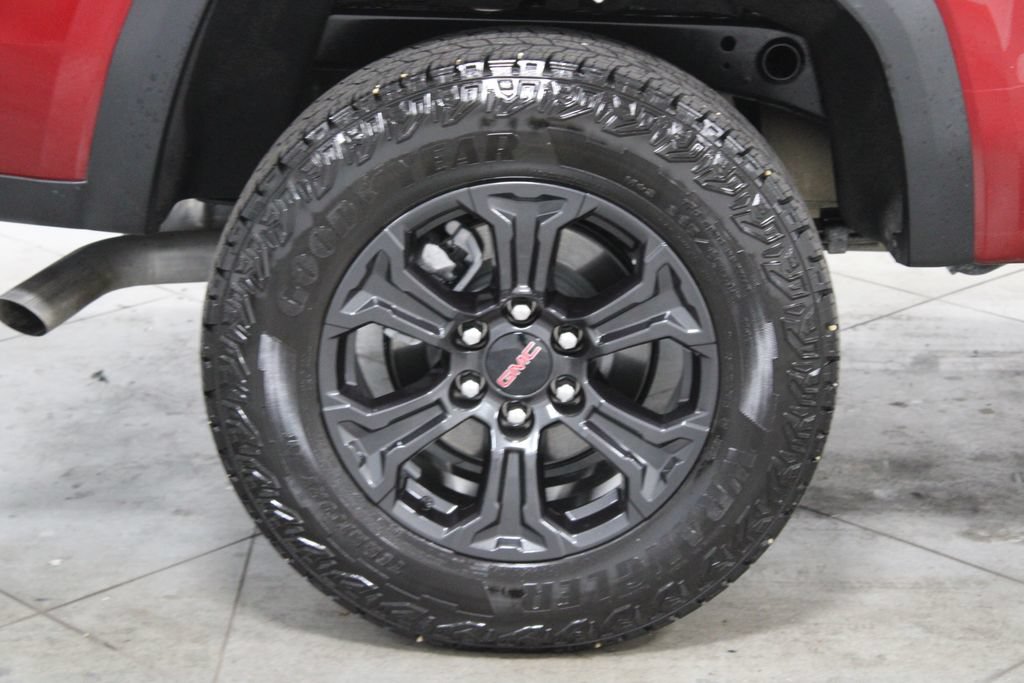 Used 2024 GMC Canyon Elevation w/ Trailering Package RWD image 13
