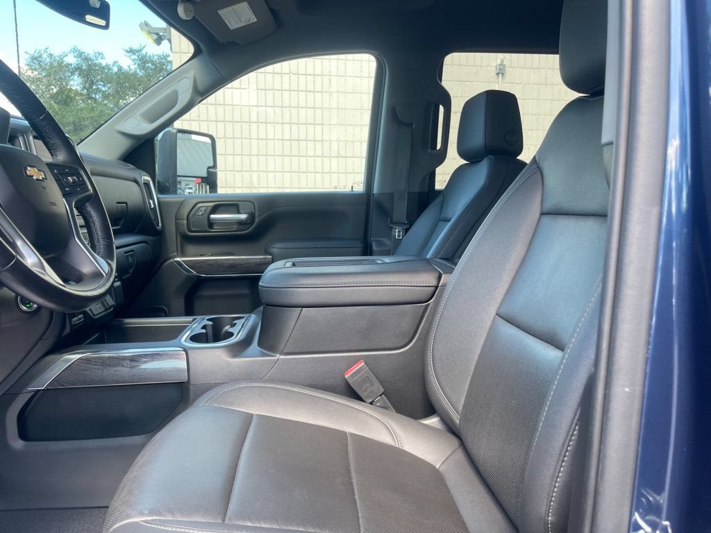 Used 2021 Chevrolet Silverado 3500 LTZ w/ LTZ Convenience Package AWD/4WD image 12