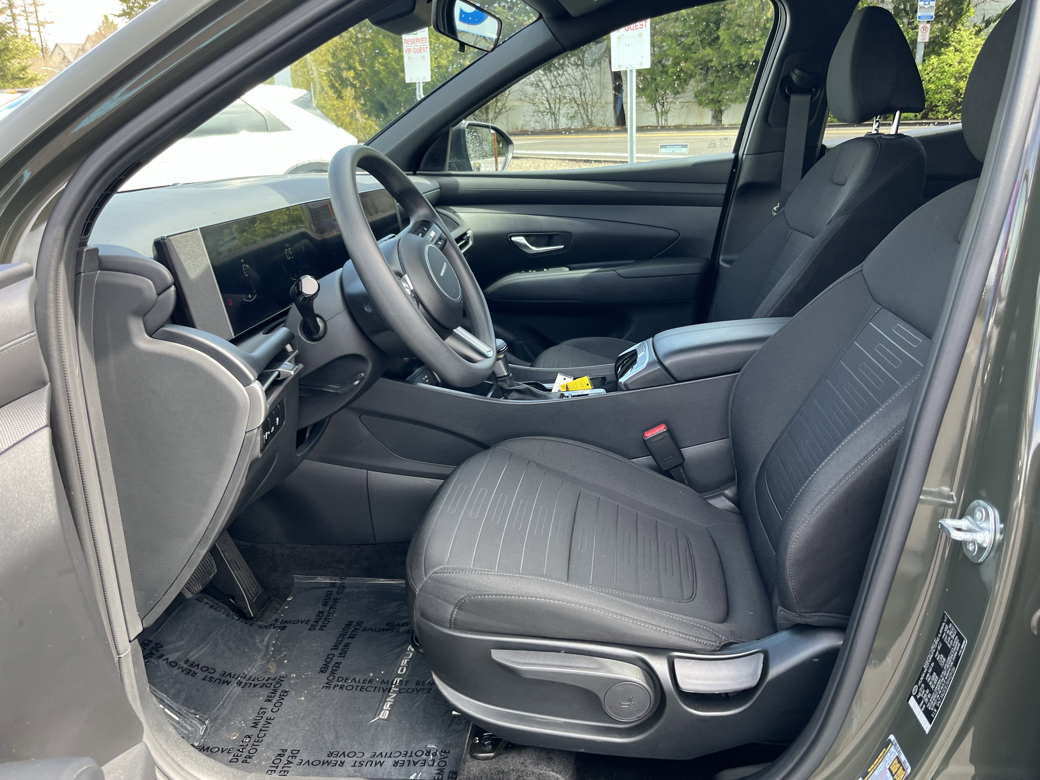 Certified 2025 Hyundai Santa Cruz SE image 11