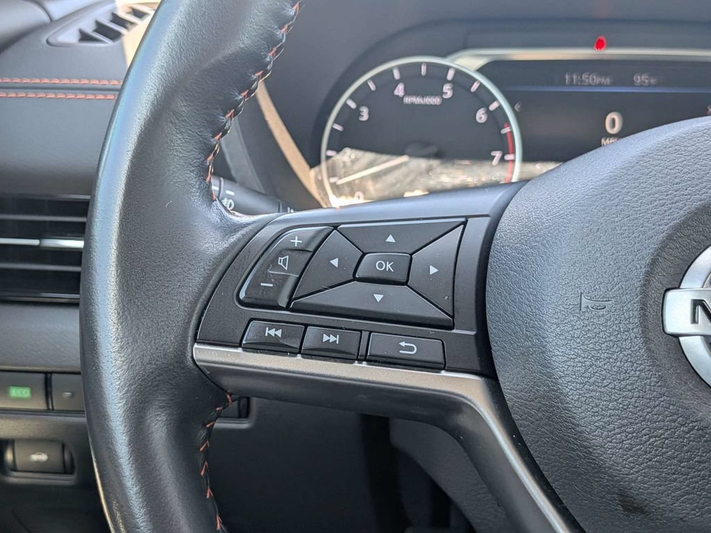 Used 2022 Nissan Sentra SR w/ Midnight Edition FWD image 22