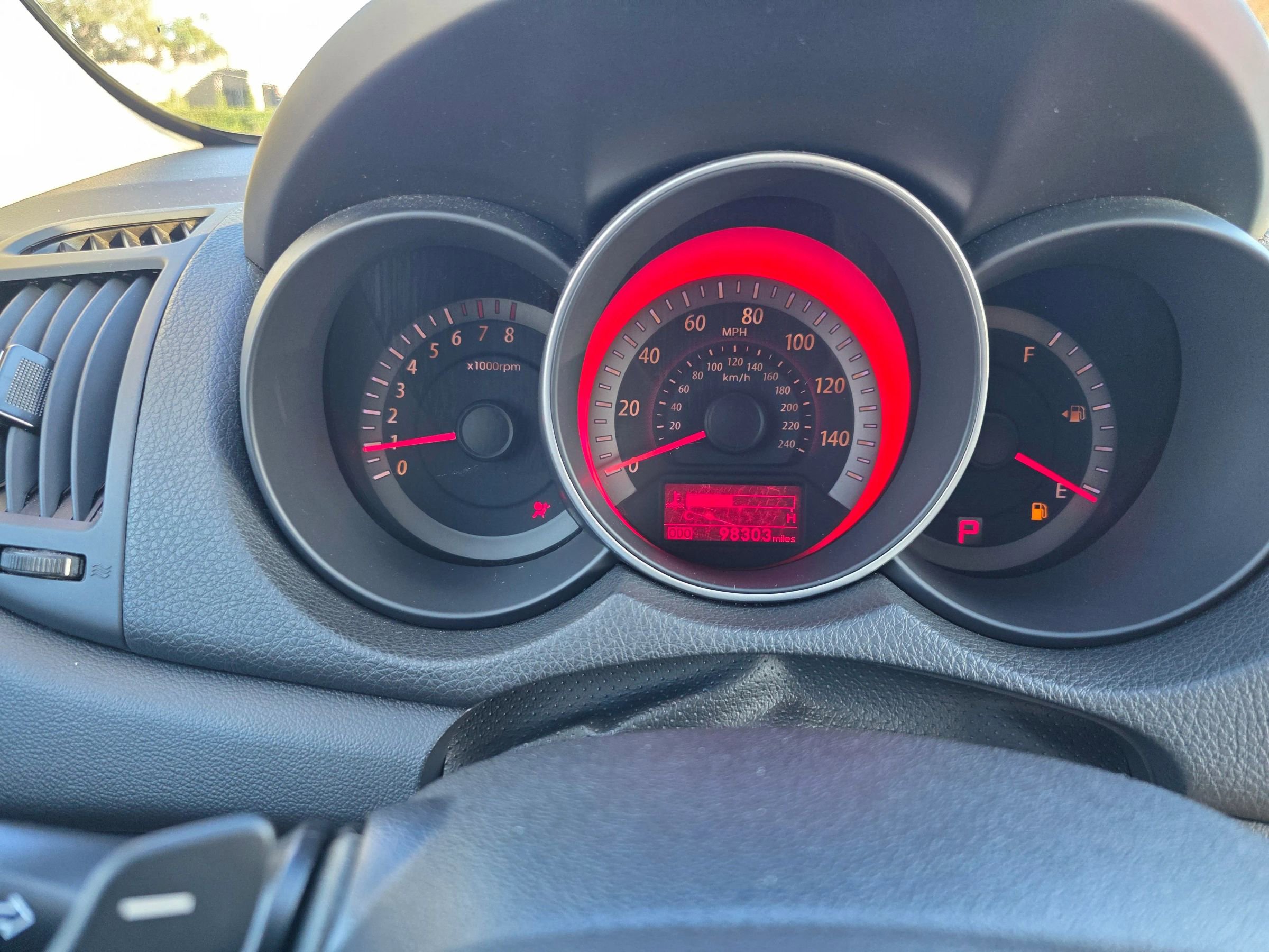 Used 2012 Kia Forte Koup SX w/ Tech Pkg image 9