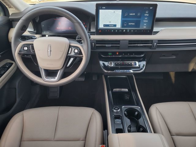 Certified 2024 Lincoln Corsair AWD w/ Equipment Group 101A image 23