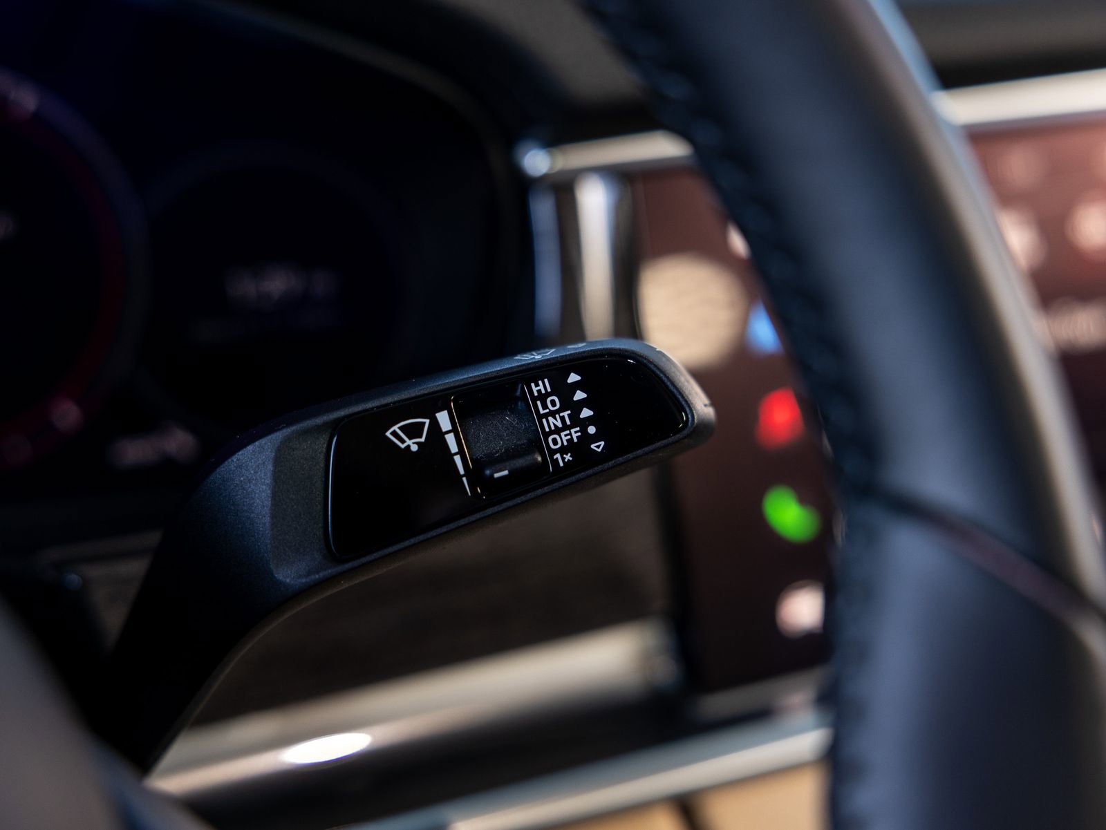 Certified 2023 Porsche Panamera Platinum Edition image 51