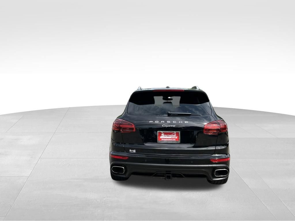 Used 2016 Porsche Cayenne AWD/4WD image 4