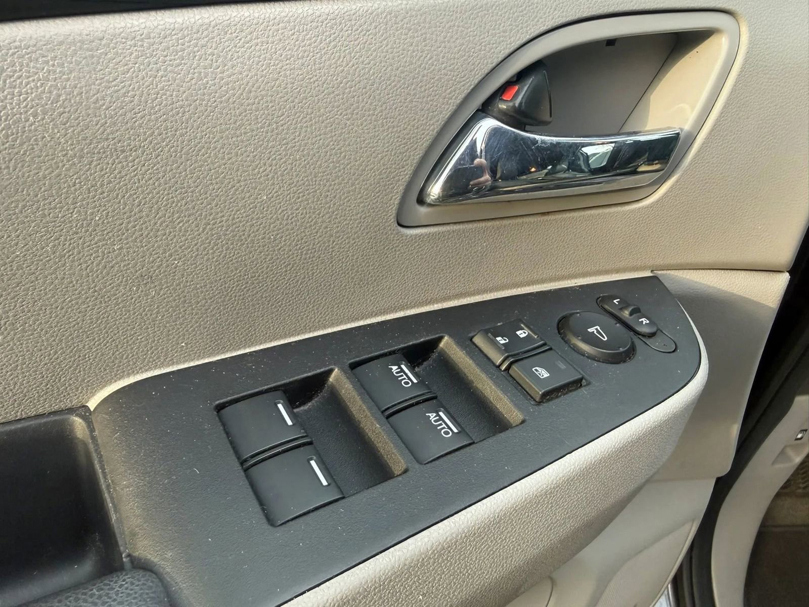 Used 2017 Honda Odyssey EX-L image 7