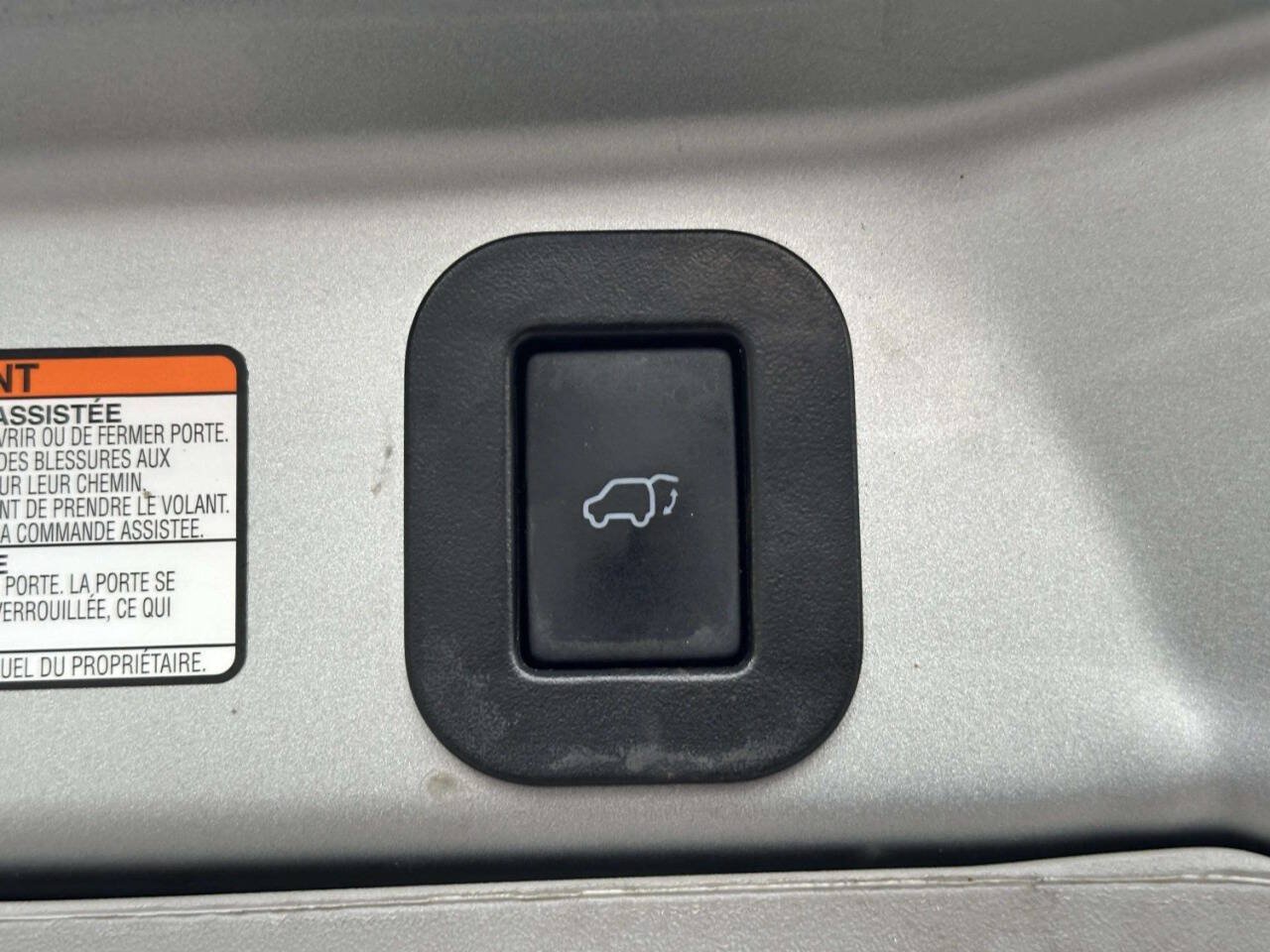 Used 2020 Toyota Sienna XLE w/ XLE Navigation Package FWD image 42