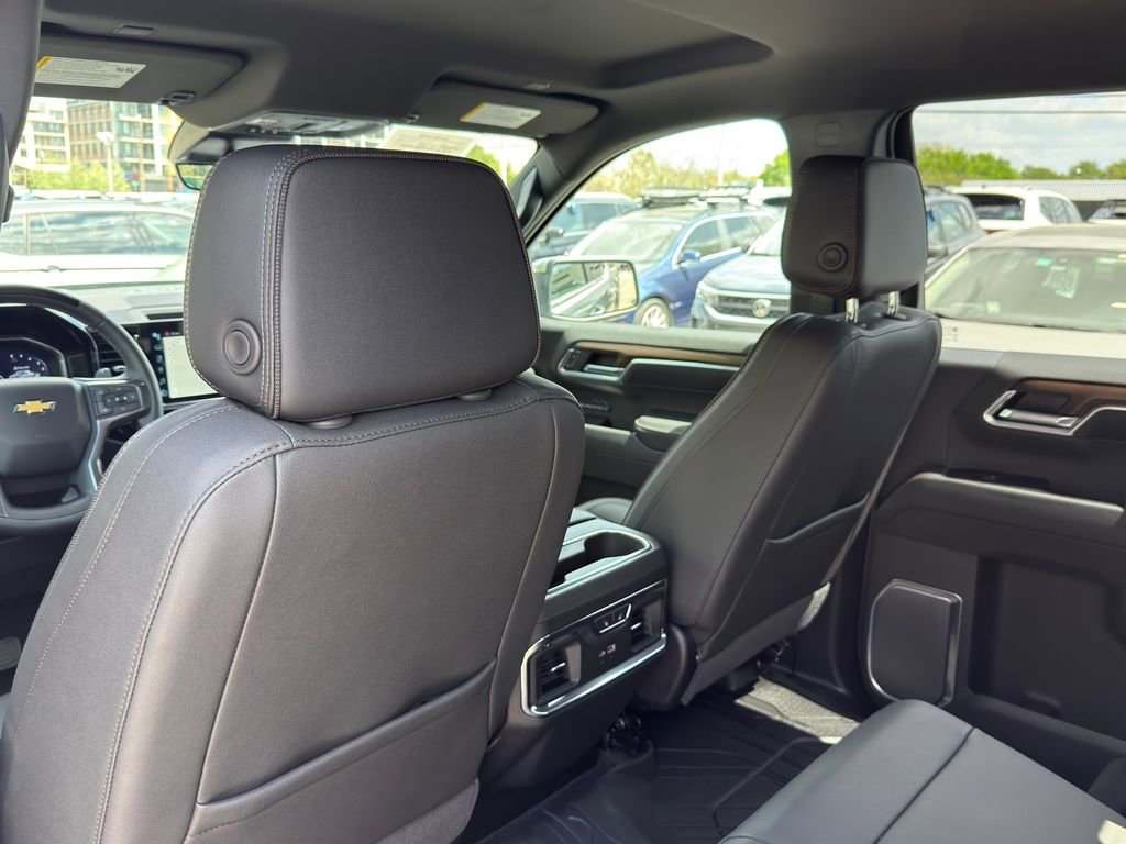 Used 2026 Chevrolet Silverado 1500 High Country w/ Technology Package image 28