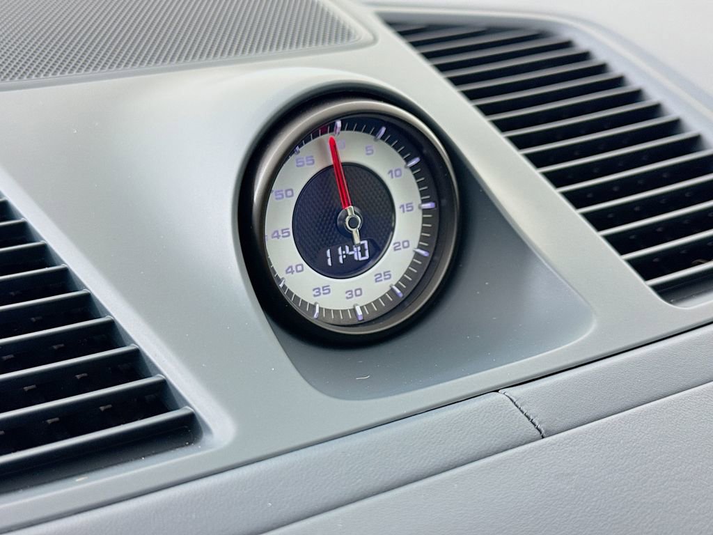Certified 2022 Porsche Cayenne Turbo image 19