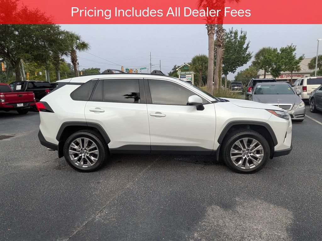 Used 2024 Toyota RAV4 XLE Premium FWD image 4