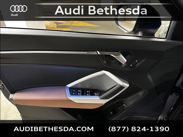 Used 2025 Audi Q3 2.0T Premium Plus w/ Premium Plus Package AWD/4WD image 13