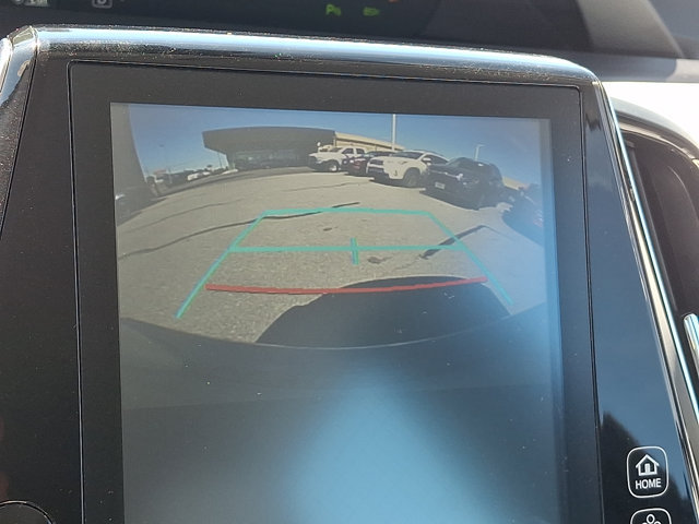 Used 2018 Toyota Prius Four FWD image 18