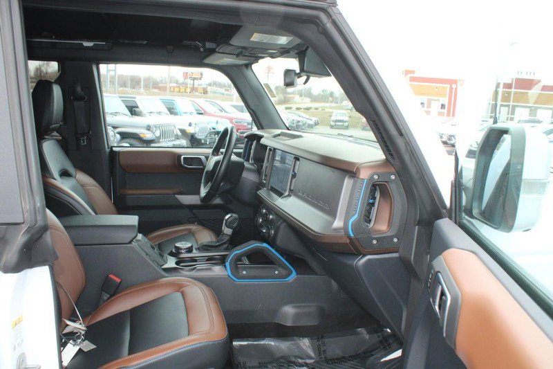 Used 2023 Ford Bronco Outer Banks image 12