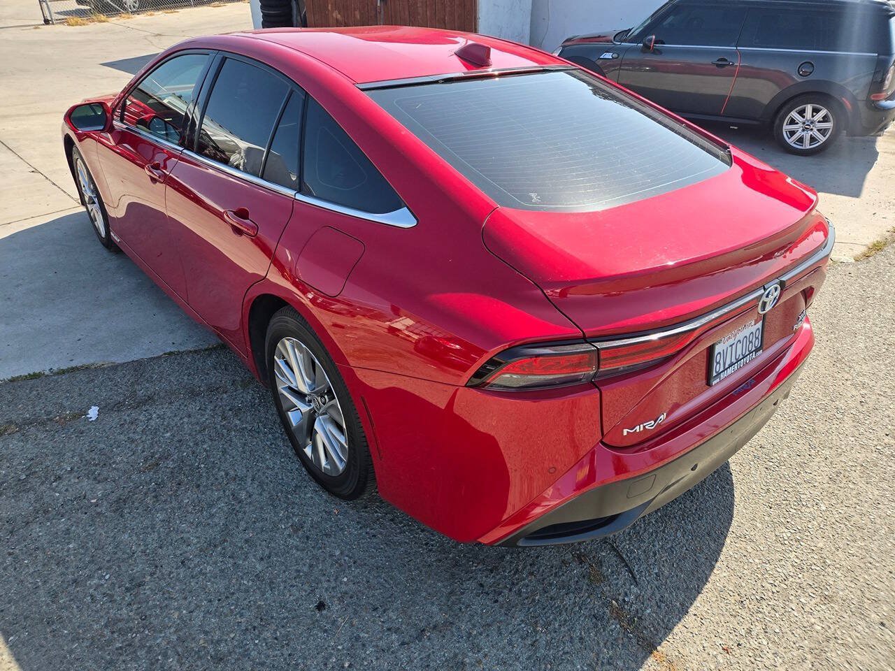 Used 2021 Toyota Mirai w/ Advanced Technology Package RWD image 14