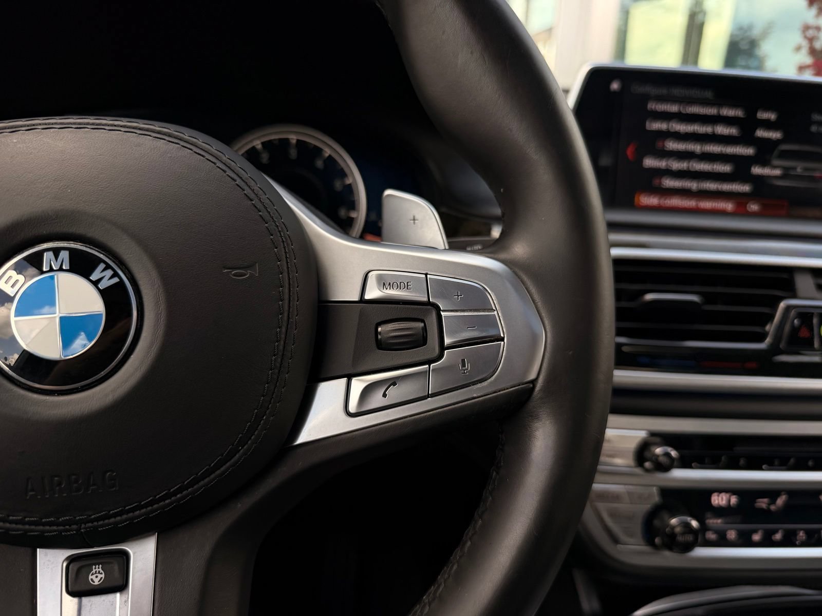 Used 2018 BMW M760i xDrive AWD/4WD image 64
