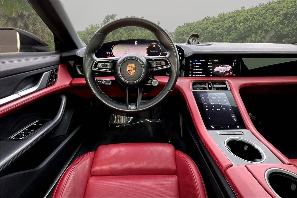 Used 2020 Porsche Taycan 4S image 8