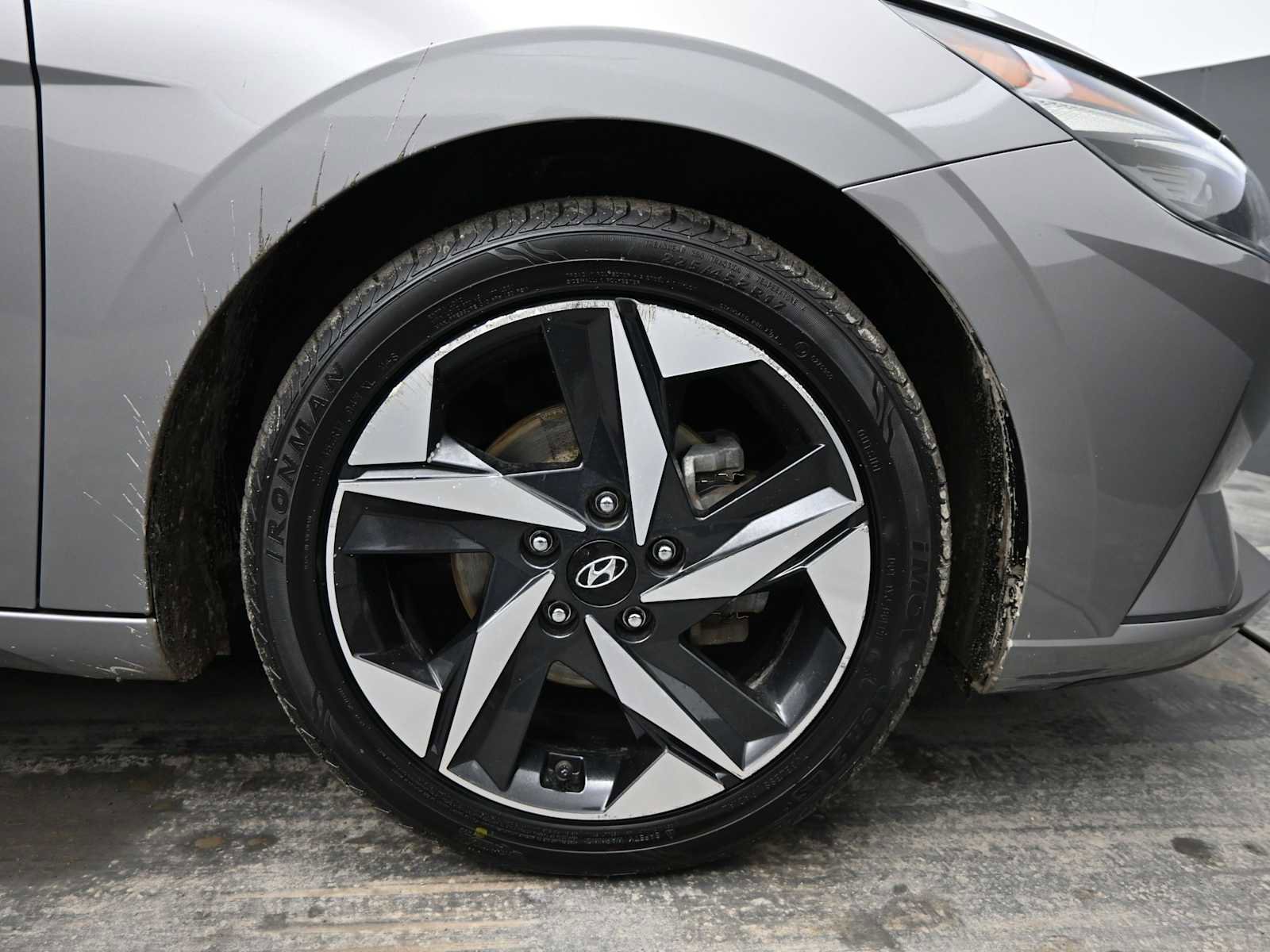 Used 2023 Hyundai Elantra SEL w/ Convenience Package image 10