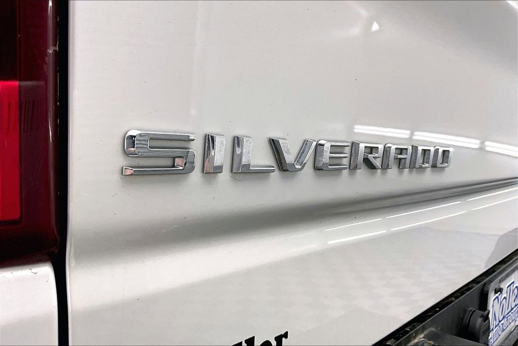 Used 2021 Chevrolet Silverado 1500 LTZ w/ Z71 Off-Road Package image 8