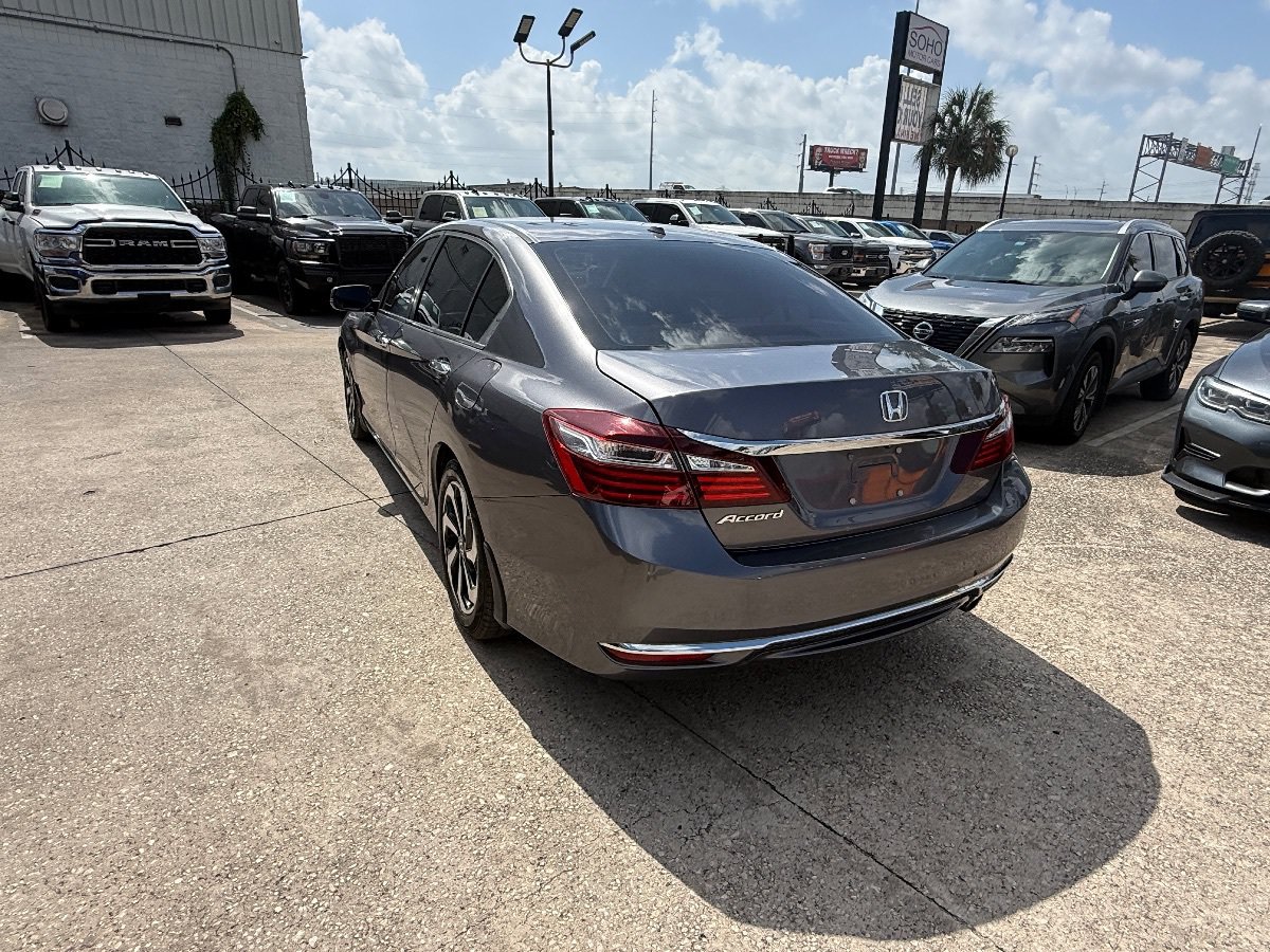 Used 2017 Honda Accord EX-L image 6