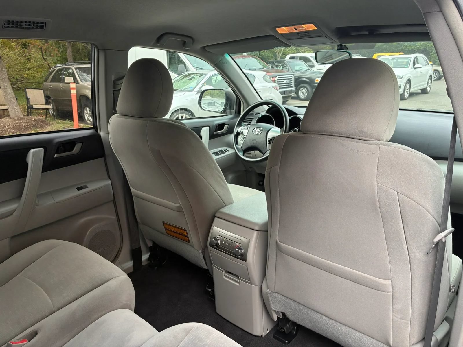 Used 2011 Toyota Highlander 4WD w/ Tech Pkg image 31