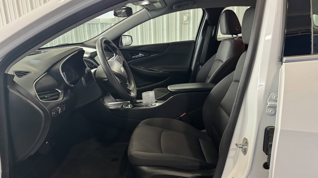 Used 2023 Chevrolet Malibu LT image 10