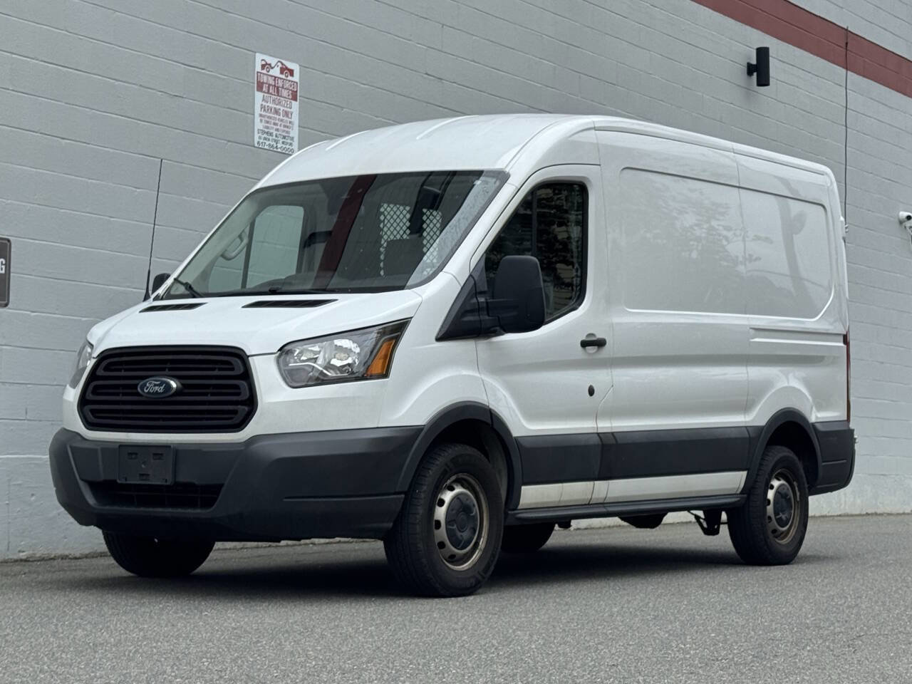 Used 2017 Ford Transit 250 130 Medium Roof image 2