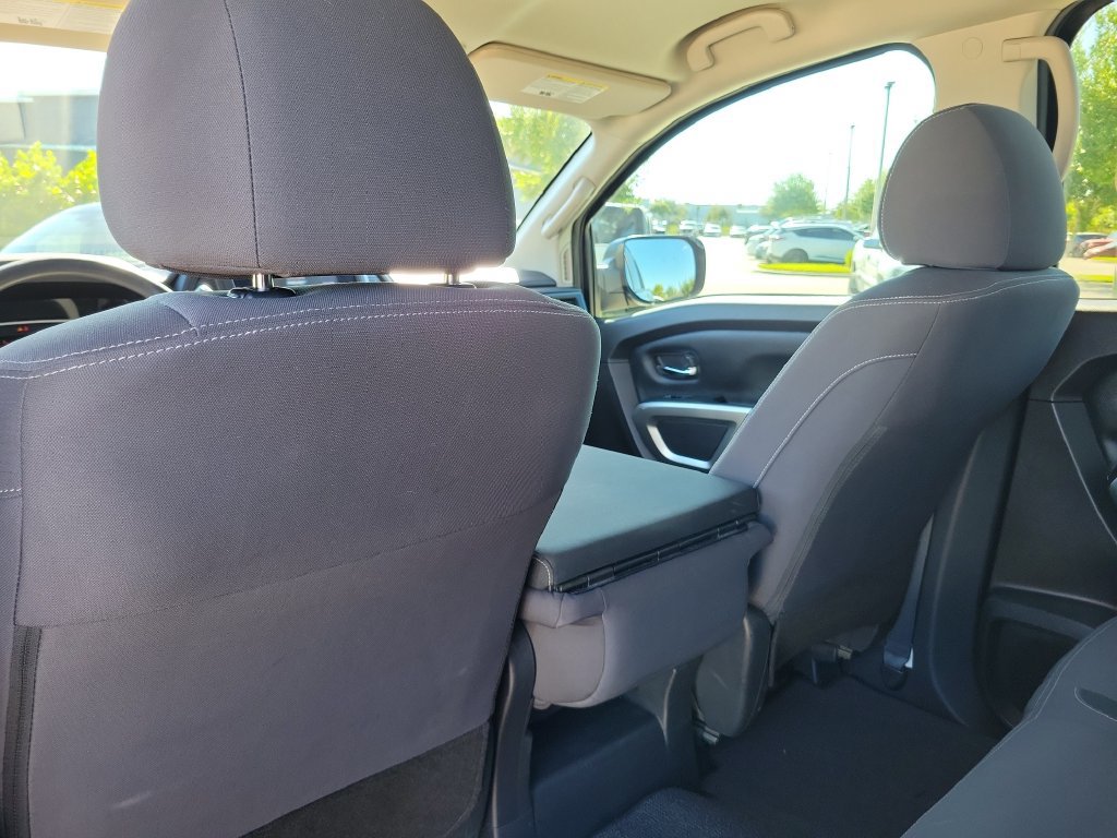 Used 2023 Nissan Titan SV w/ Accessory Utility Package RWD image 10