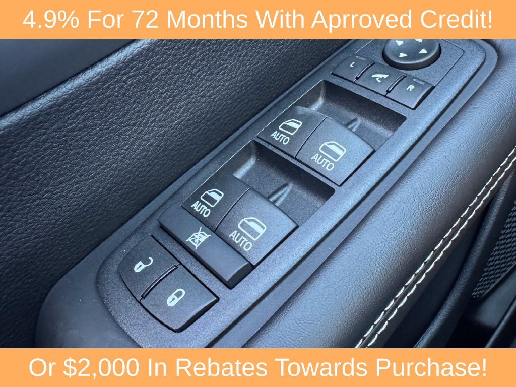 New 2027 Chrysler Pacifica Limited FWD image 30