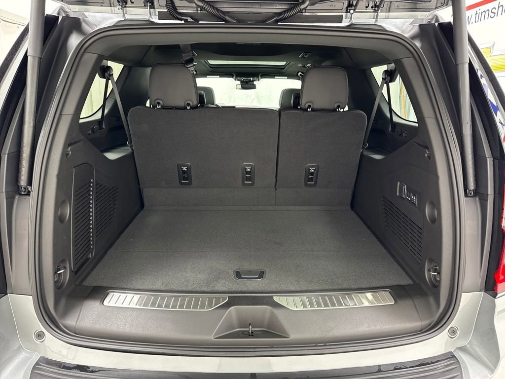 New 2026 GMC Yukon XL Denali w/ Sun & Power Step Package image 15