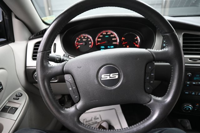 Used 2007 Chevrolet Monte Carlo SS FWD image 8