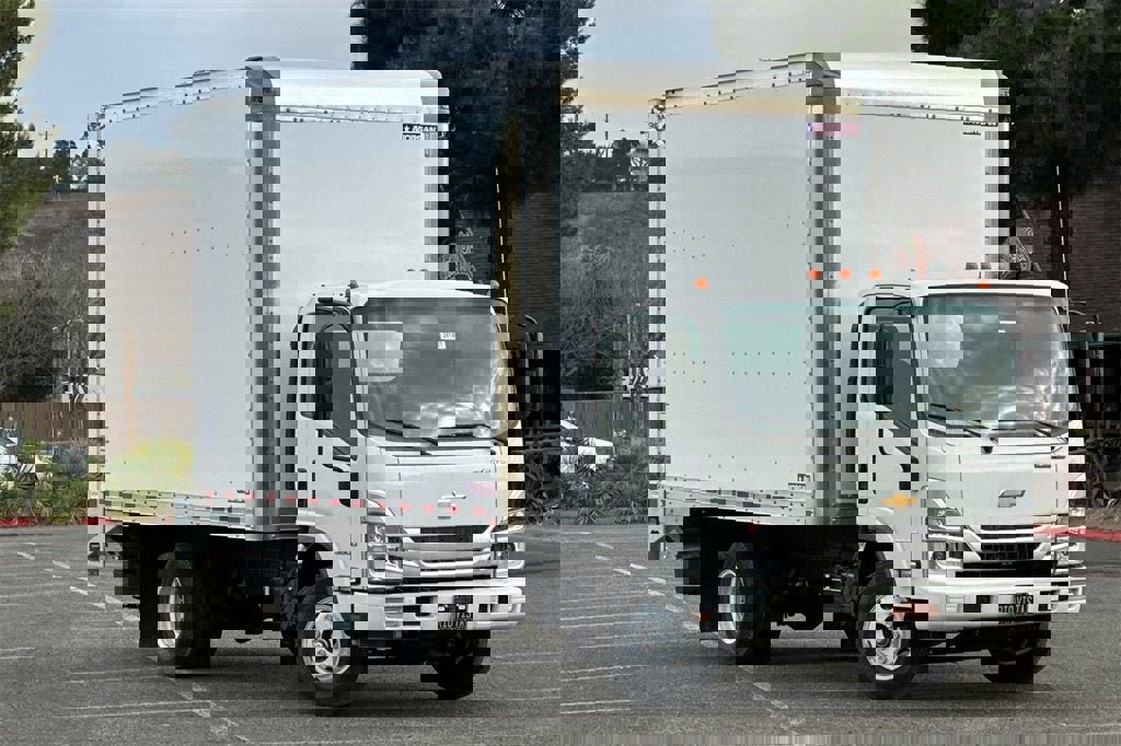 New 2024 Chevrolet Low Cab Forward image 2