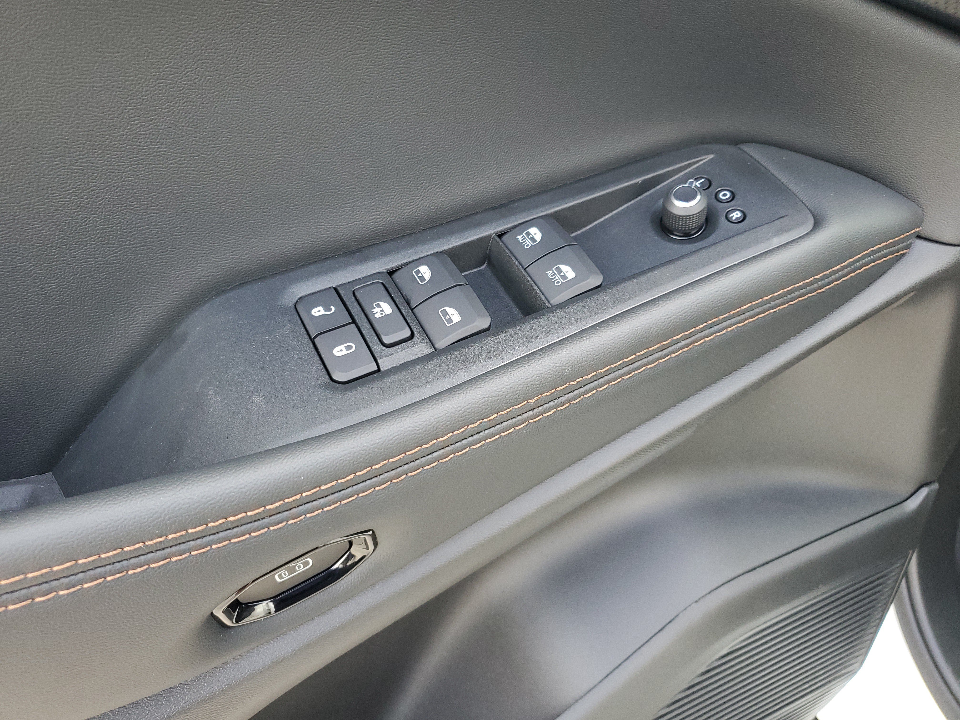 New 2026 Jeep Cherokee Limited AWD/4WD image 16