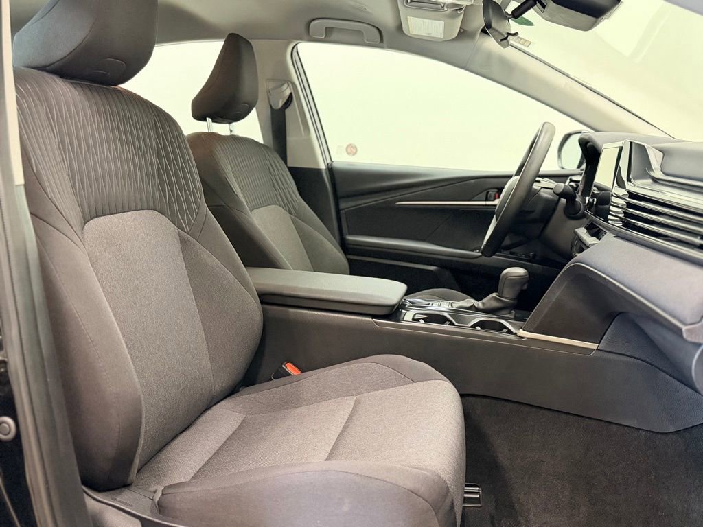Used 2025 Toyota Camry LE FWD image 19