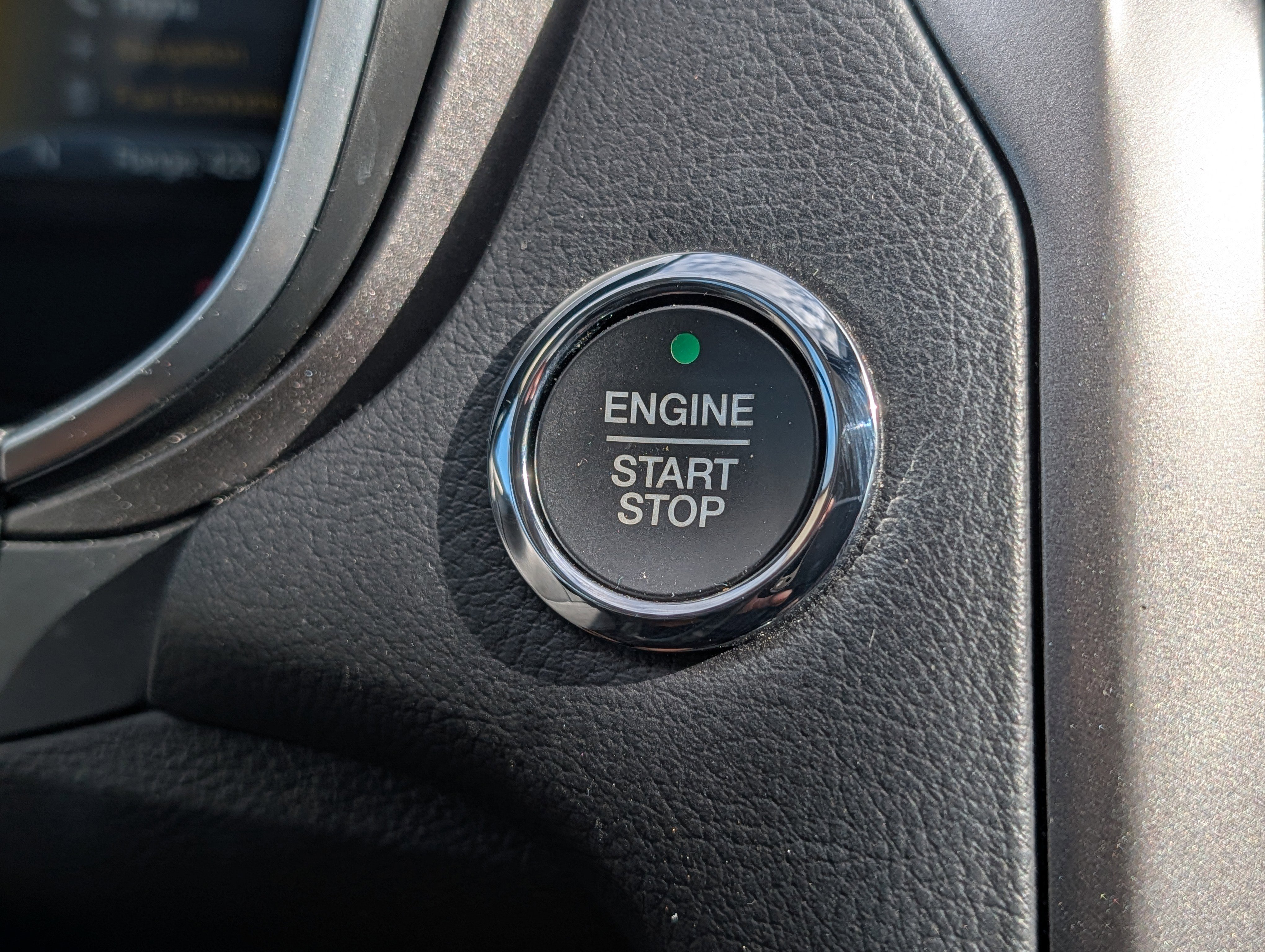 Used 2019 Ford Fusion SE FWD image 32