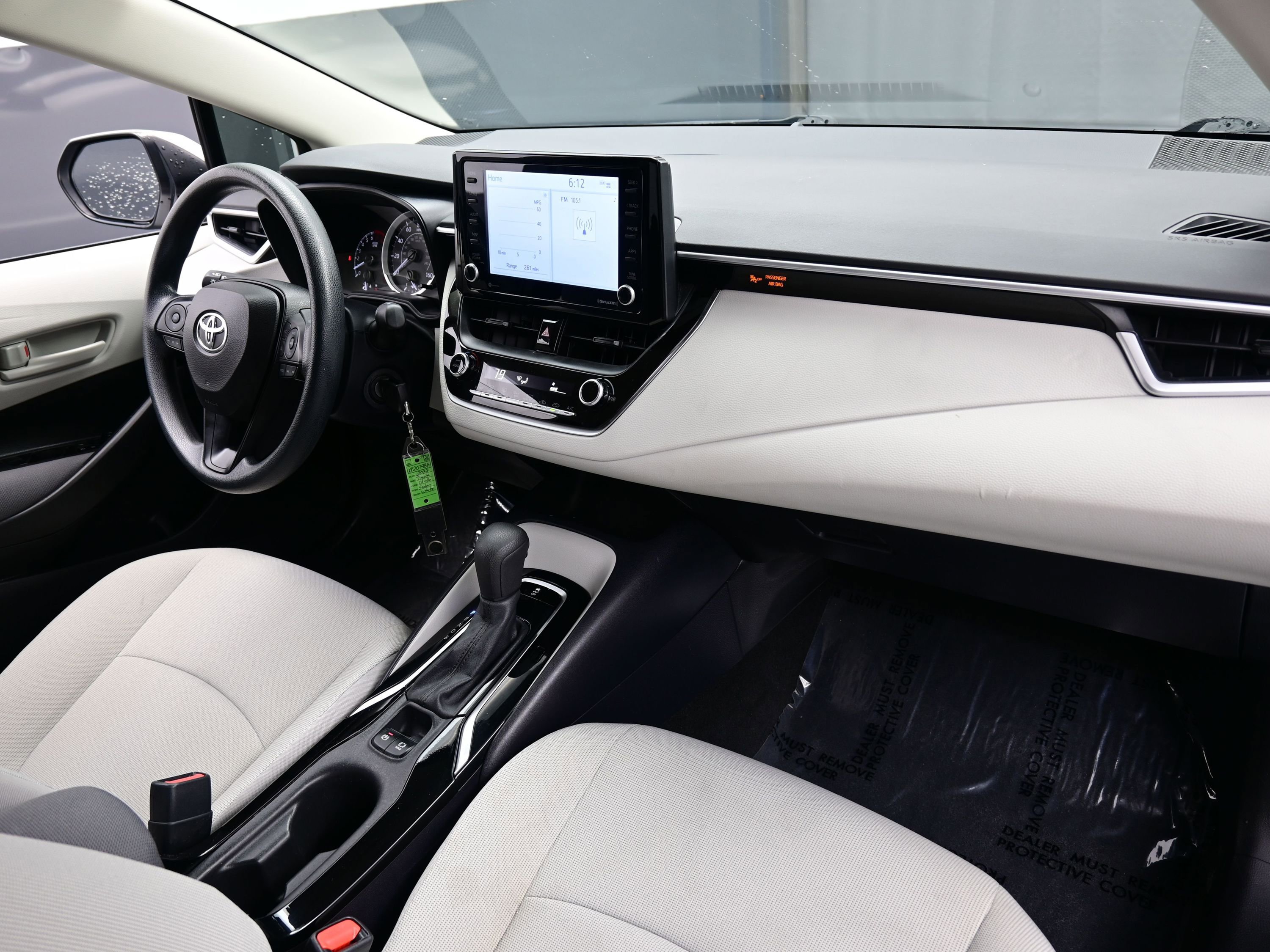 Used 2022 Toyota Corolla LE image 14