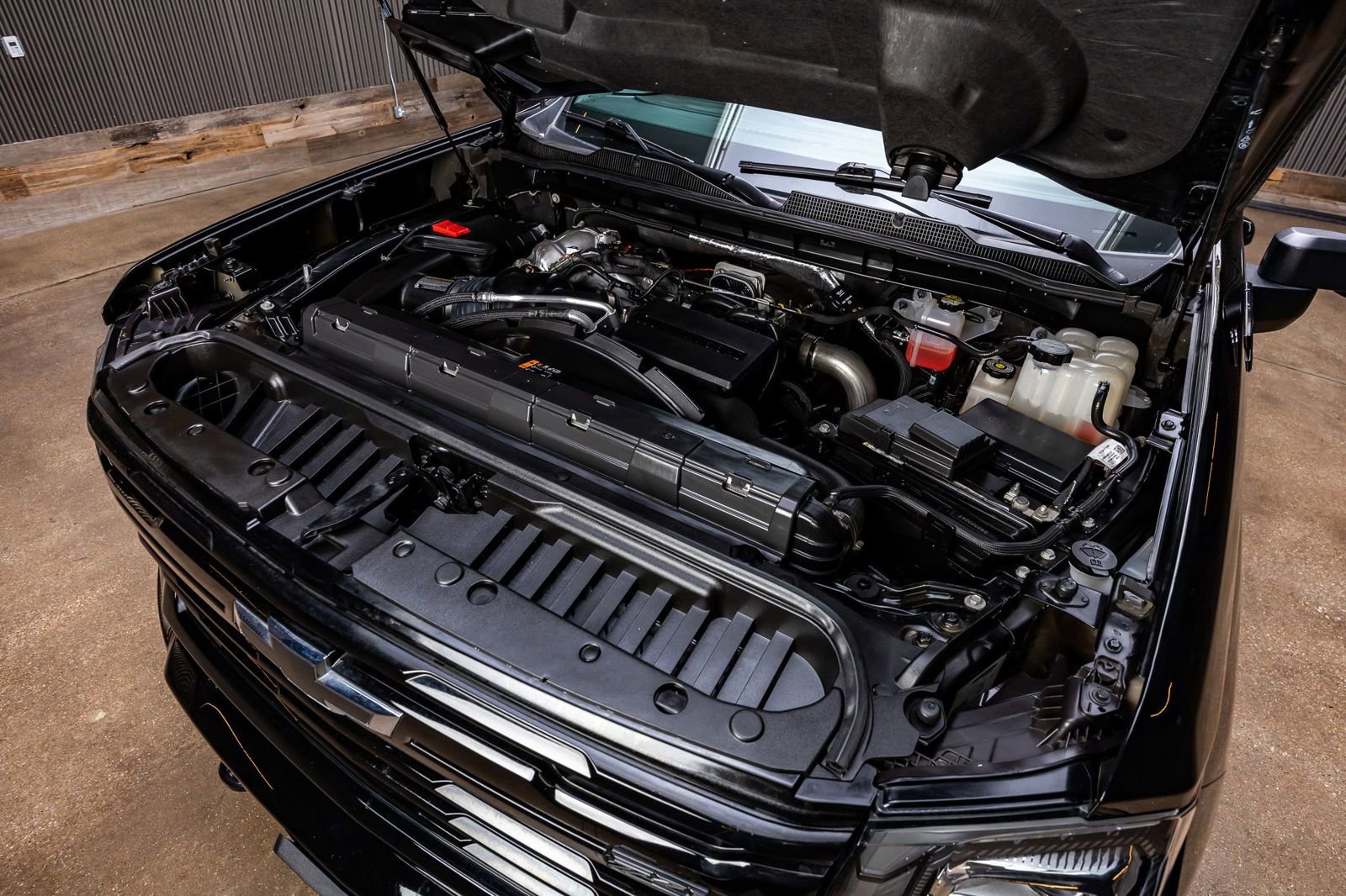 Used 2024 Chevrolet Silverado 2500 LTZ w/ LTZ Plus Package AWD/4WD image 41