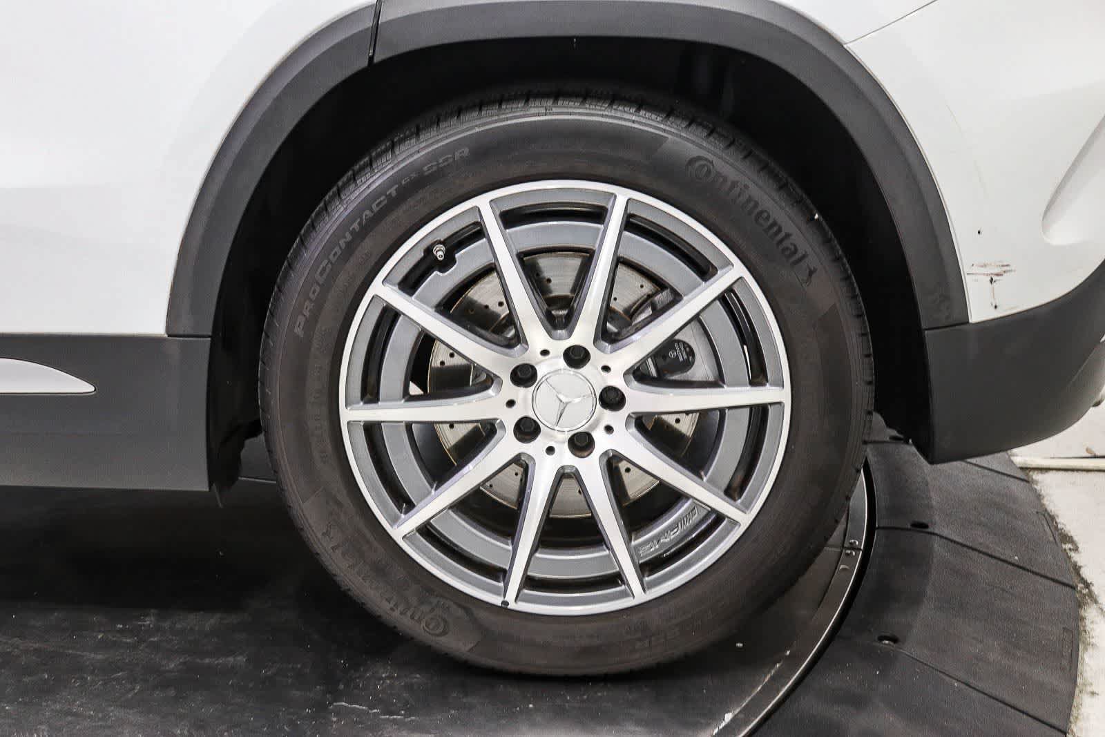 Certified 2022 Mercedes-Benz GLA 35 AMG 4MATIC image 10