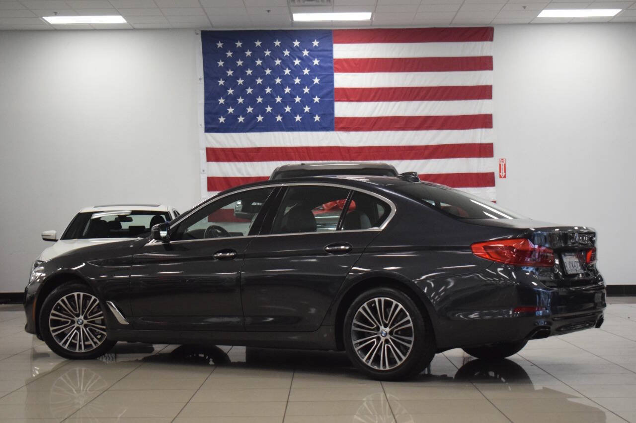 Used 2018 BMW 540i RWD image 18