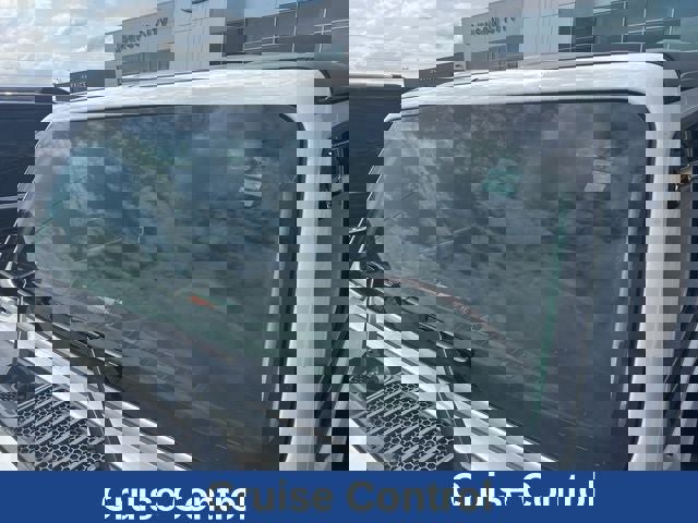 Used 2022 Jeep Gladiator Willys image 11