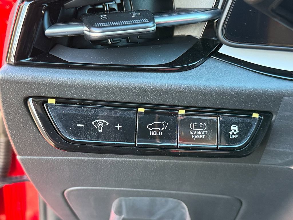 New 2025 Kia Niro SX Touring image 21