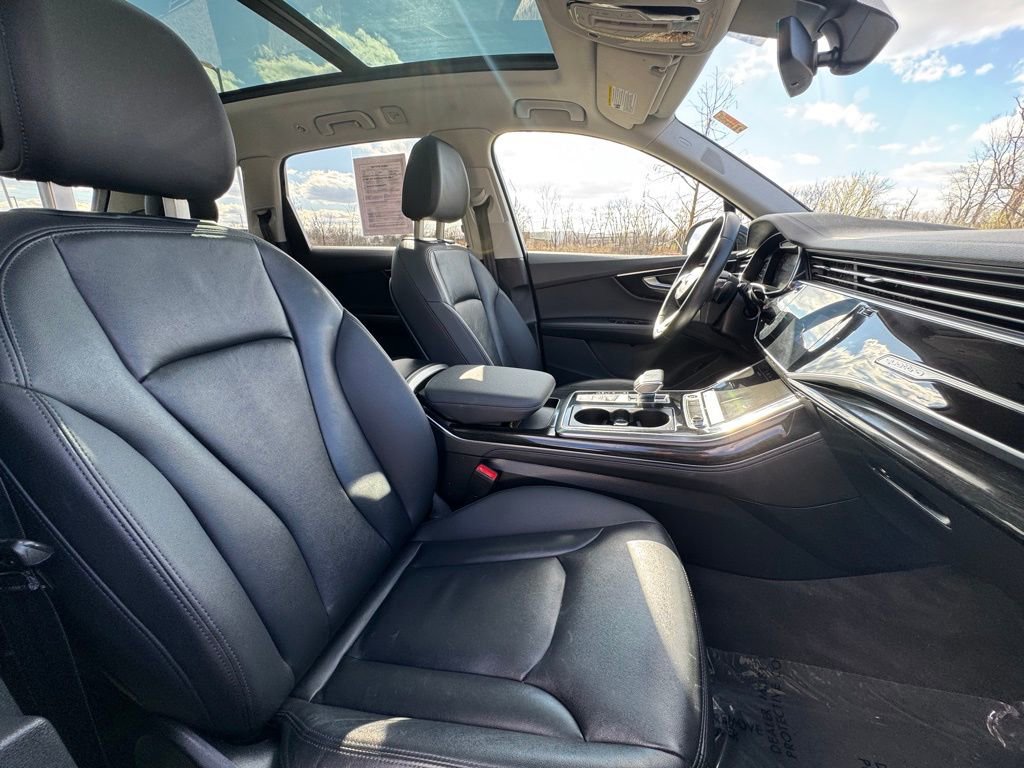 Used 2024 Audi Q7 3.0T Premium Plus AWD/4WD image 29