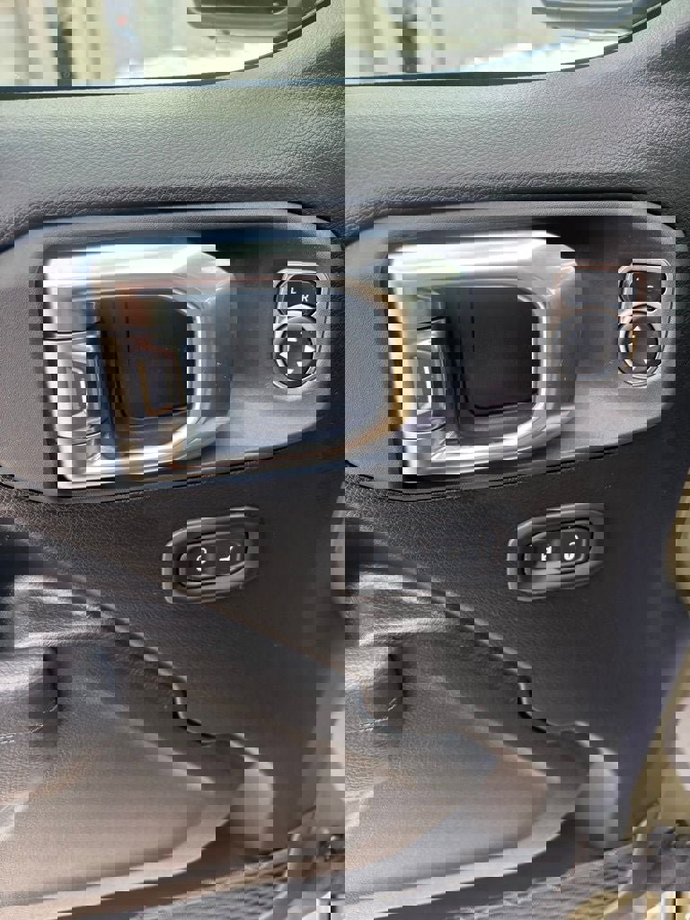 New 2026 Jeep Wrangler Unlimited Sport image 9