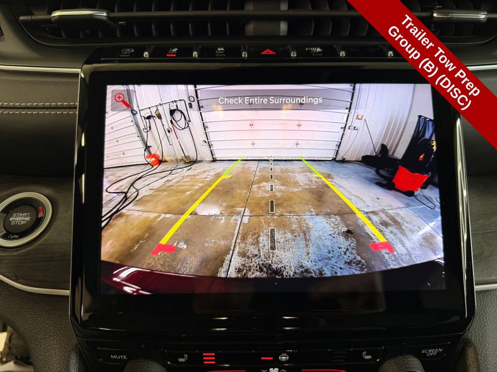 Used 2023 Jeep Grand Cherokee Limited w/ Black Appearance Package image 28