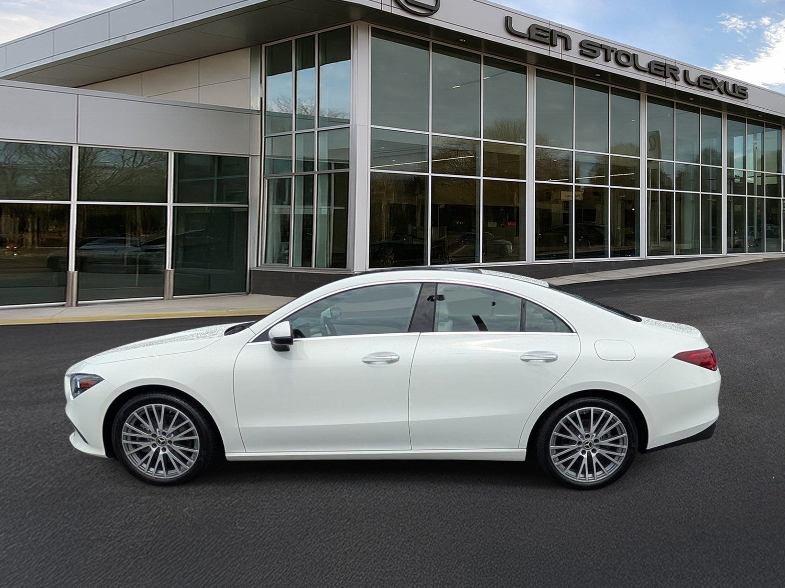Used 2022 Mercedes-Benz CLA 250 image 6