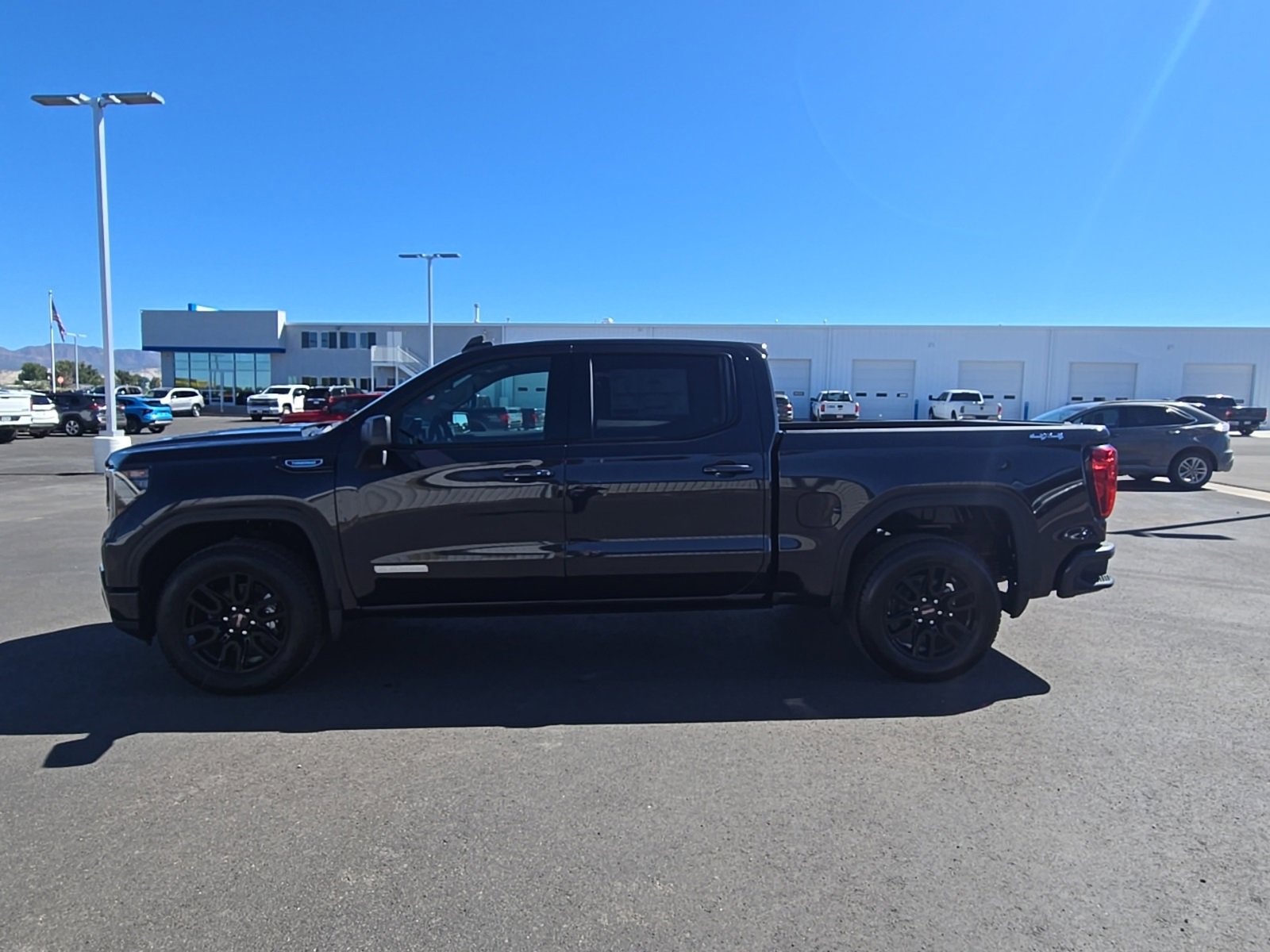 New 2026 GMC Sierra 1500 Elevation image 6